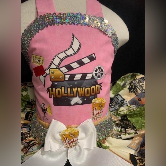 Hollywood/cinema theme Outfit of choice size 4-6 child - Picture 4 of 5